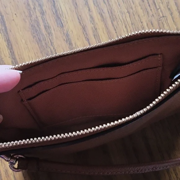 Coach Wristlet - Picture 13 of 17